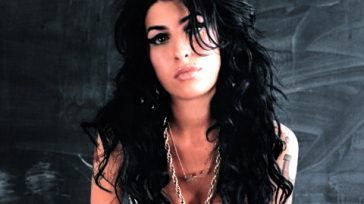 Amy Winehouse Fans Invited to Perform Her Classic Songs for Charity